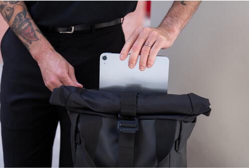 Actual product image Wandrd PRVKE EDC 18L Black (Camera backpack, 18 l)
