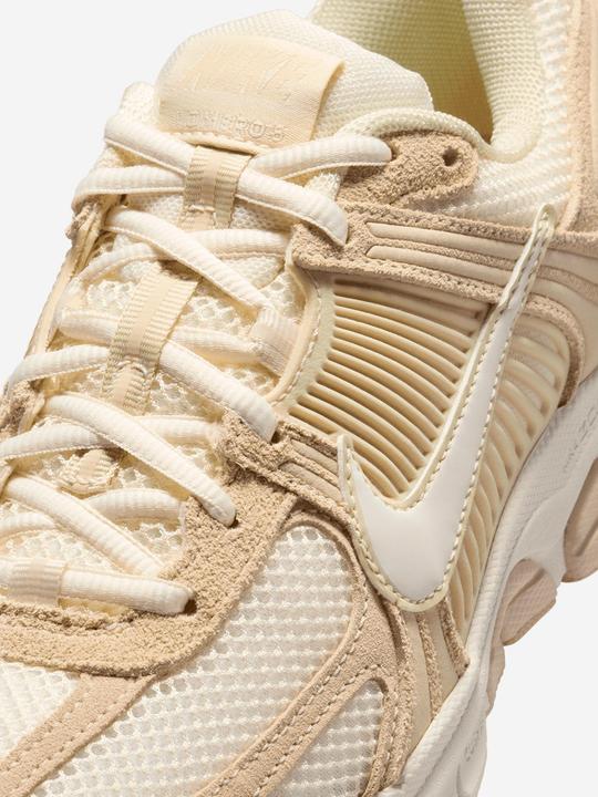 Produktbild Nike Zoom Vomero 5 (40)