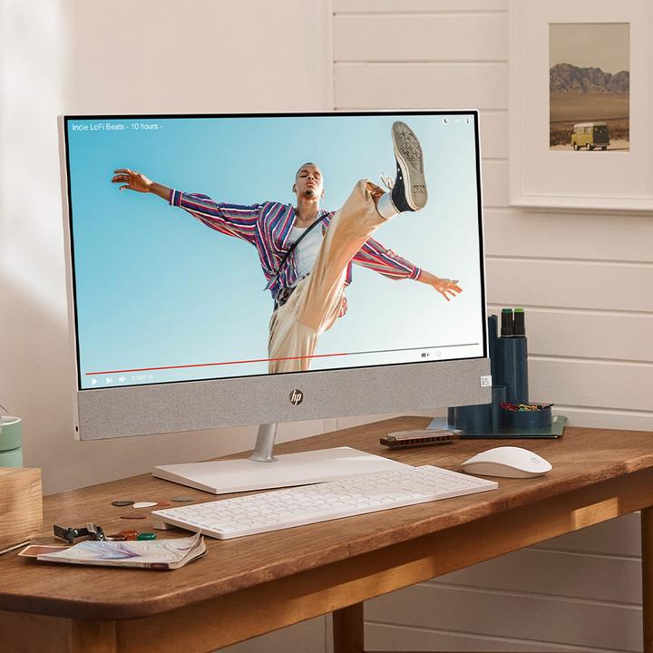 Produktbild HP Pavilion 27-ca0401ng (AMD Ryzen 7 5700U, 16 GB, 1000 GB)