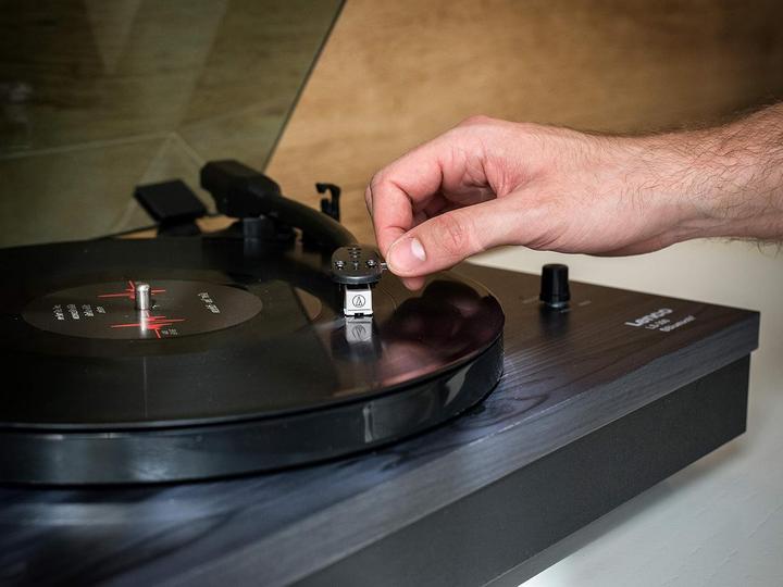 Productafbeelding Lenco LS-300 (Halfautomatisch)