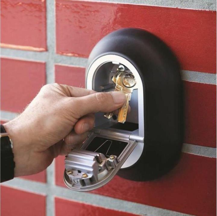 Actual product image Yale Y500
