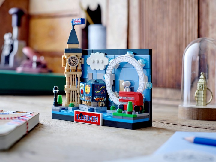 Actual product image LEGO Creator postcard from London (40569, LEGO Creator 3-in-1)