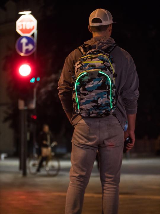 Actual product image Wheel Bee Backpack Gen. Z Blue Generation Z Camouflage Blue, 46x32x20 cm, B. 2xCR2032 incl.