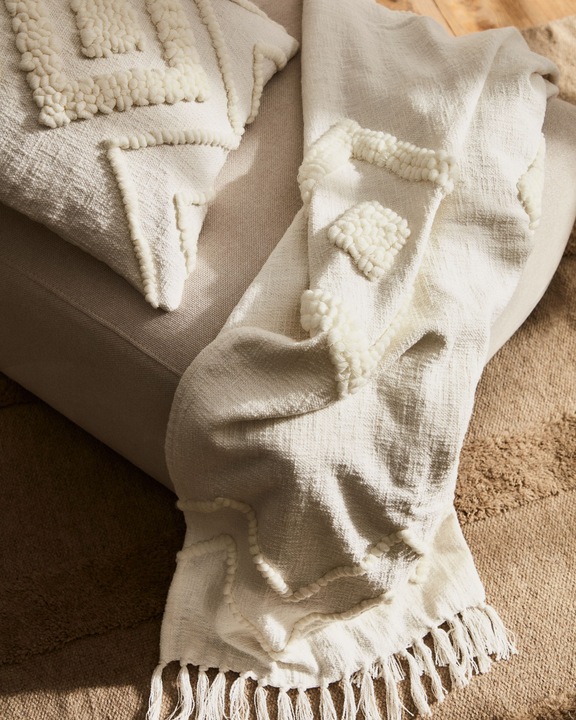 Actual product image Kave Home Genoveva (45 x 45 cm)