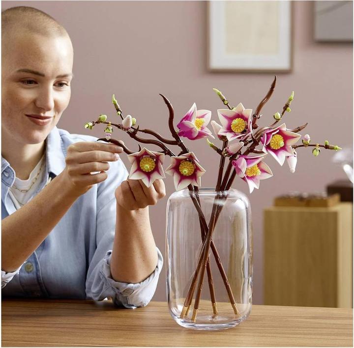 Actual product image LEGO Magnolia branches (11510, LEGO Botanicals)