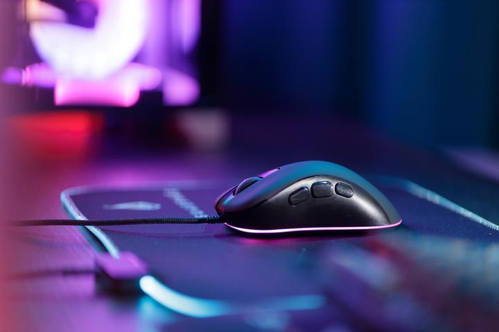 Actual product image SureFire Condor Claw Gaming 8-Button Mouse with RGB (Cable)