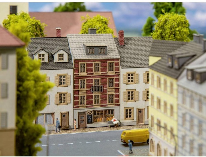 Actual product image Faller Town house with bakery