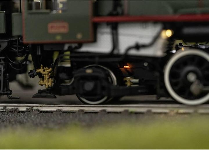 Actual product image Trix H0 25141 H0 SNCF series 141-R steam locomotive (Track H0)