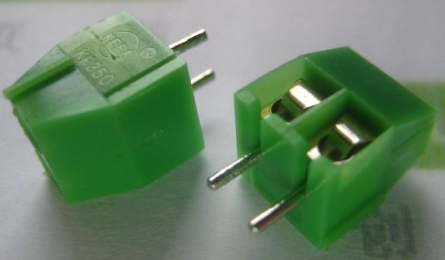 Immagine prodotto OEM Morsettiera PCB con connessione a vite 3.5mm 2Pin Verde