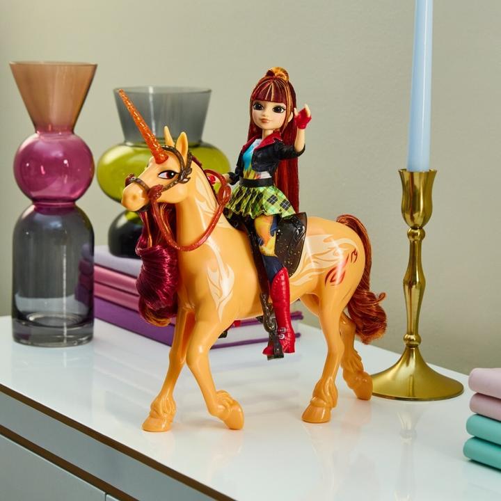 Actual product image Spin Master Unicorn A. Fashion Doll Val