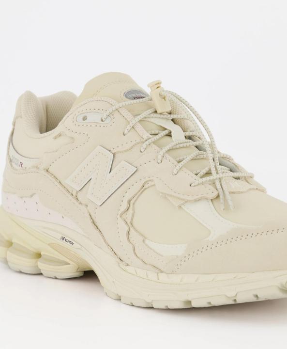 Image du produit New Balance M2002RDQ (41)