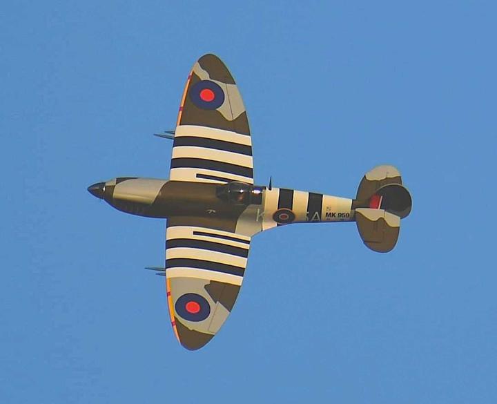 Actual product image Seagull Models SG-Models ) Spitfire 80" 35-45cc WITH electric retractable landing gear ARF (Multi motor)