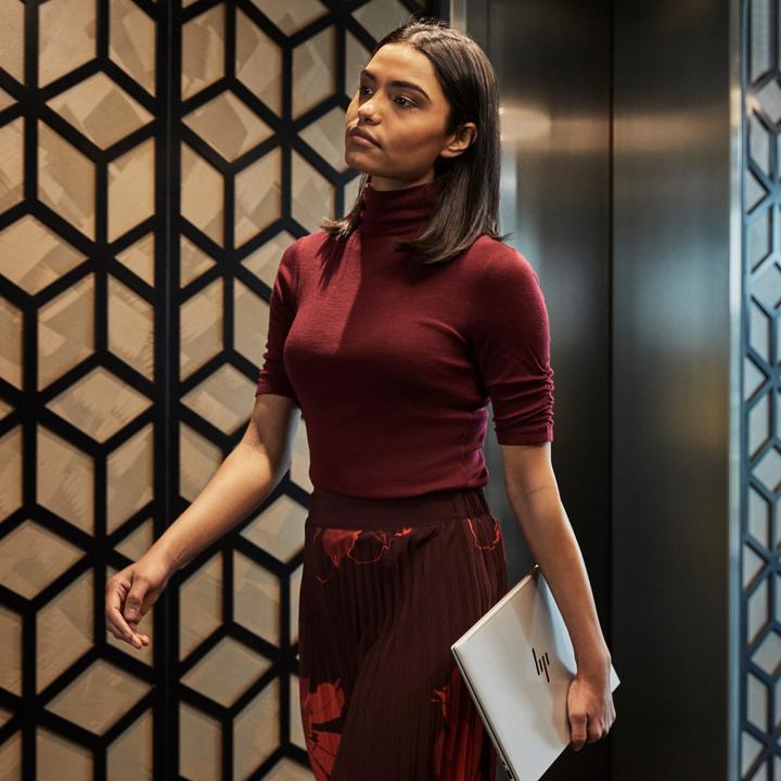 Produktbild HP EliteBook 835 G9 (13.30", 256 GB, 8 GB, DE, AMD Ryzen 5 Pro 6650U)