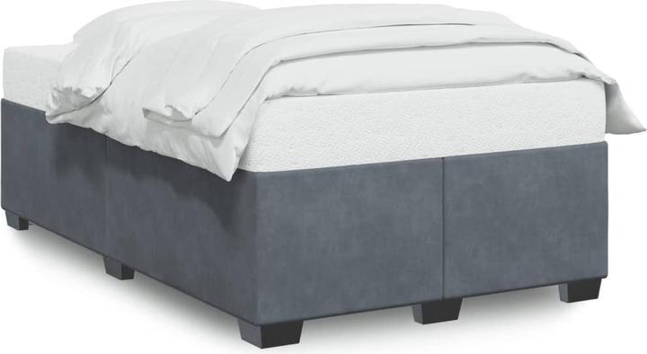 Gris foncé