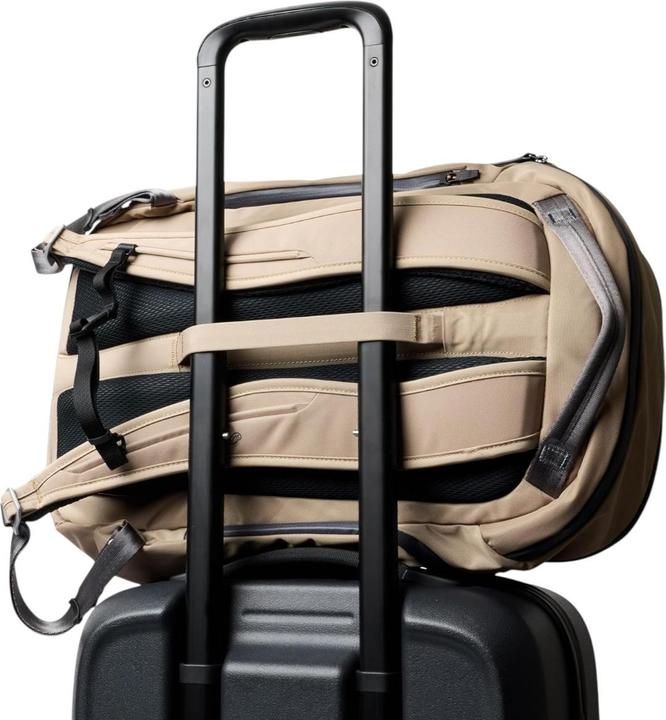 Actual product image Bellroy Transit Workpack Pro 28L, Stone (28 l)