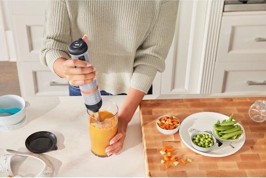Actual product image Black & Decker Kitchen Wand™ 7.2V cordless hand blender, grey