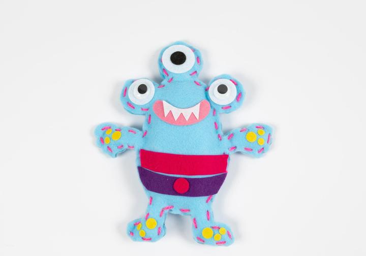 Actual product image Creativ Company Felt monster craft kit