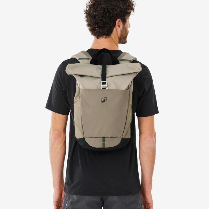 Produktbild Quechua Wanderrucksack Rolltop - NH500 Escape 16 l + 4 beige (21 l)
