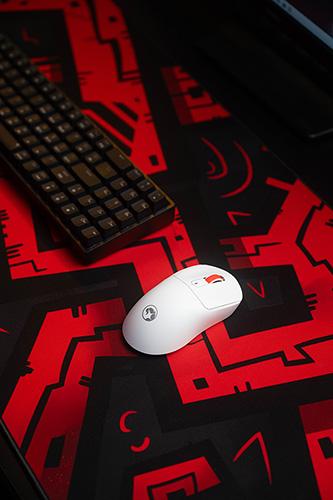 Produktbild Marvo NIRO 60 Maus weiss, 12000DPI, Tri-Mode (Kabelgebunden, Kabellos)