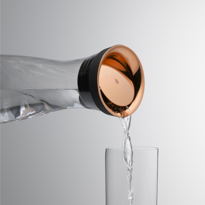 Productafbeelding WMF Waterkaraf 1l Glazen karaf Basic Kanteldeksel CloseUp Sluiting (1 l)