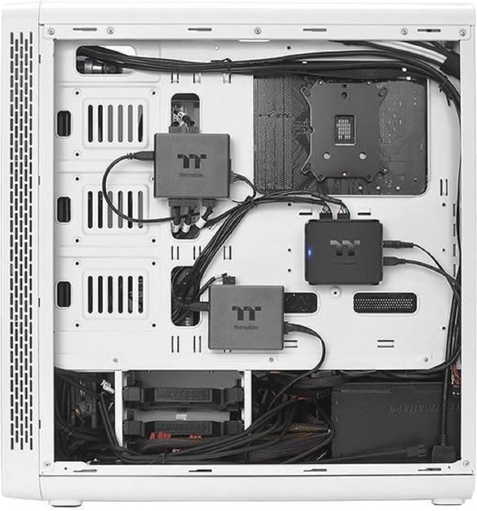Actual product image Thermaltake H200 Plus (USB-A, 6 Ports)