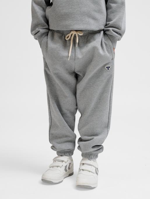 Produktbild hummel Hmljr Loose Sweatpants Bee (152)