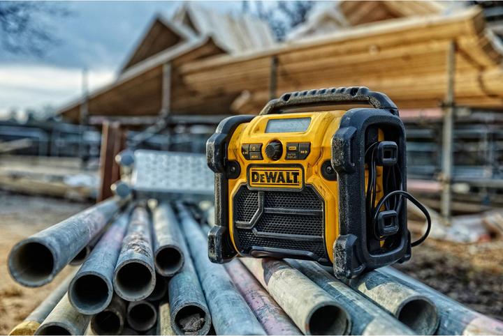 Actual product image DeWalt DCR020 (FM, DAB+)