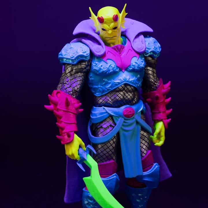 Actual product image McFarlane DC Multiverse Action Figure The Demon (Demon Knights) Black Light Edition (Gold Label) 18 cm