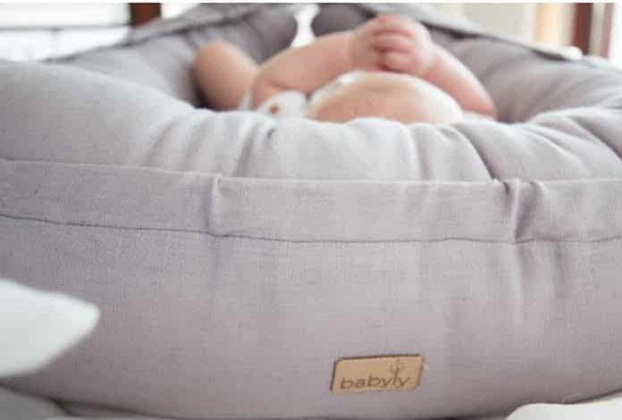 Produktbild Babyly Leinen Babynest Grau