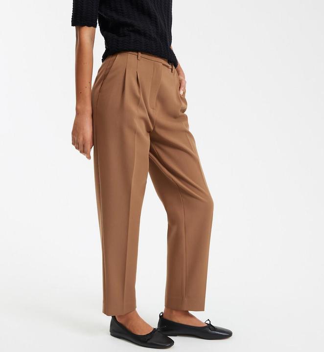 Actual product image La Redoute Collections Slim-Hose mit Bundfalten (24)