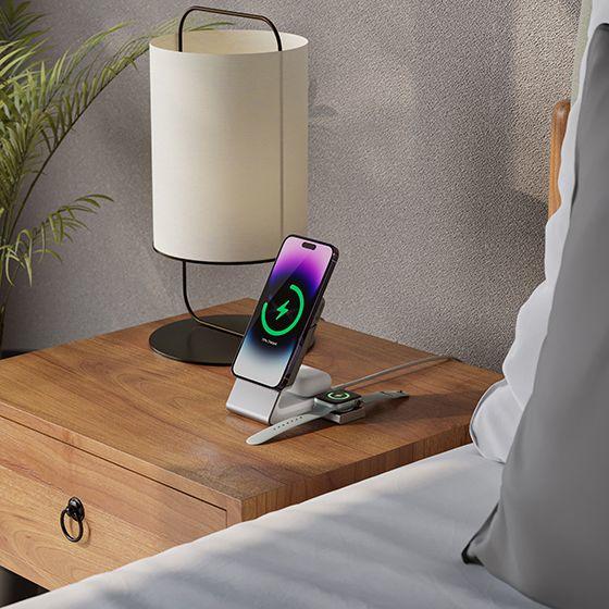 Actual product image Alogic Matrix 3-in-1 Magnetic Charging Dock with Apple Watch Charger - White