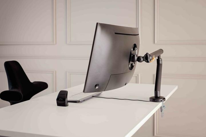 Actual product image Bakker Elkhuizen BNEBFSB BAKKER BE Flexible monitor arm (Table, 35", 10 kg)