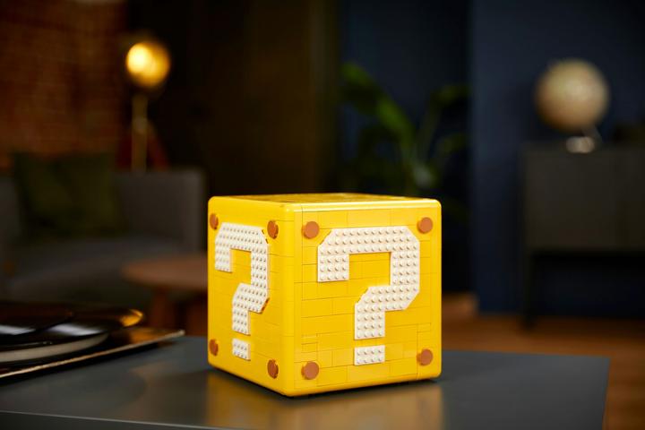 Actual product image LEGO Question Mark Block from Super Mario 64 (71395, LEGO Rare Sets, LEGO Super Mario)