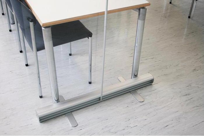 Produktbild Eichner Roll-Up Hygieneschutztrennwand (85 x 210 cm)