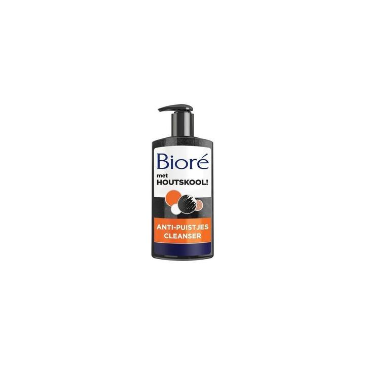 Actual product image Biore Charcoal Anti-Pimples Cleanser 200 Ml (Facial cleansing wipes, 200 ml)