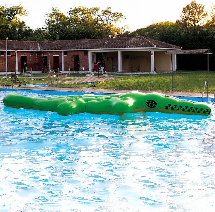 Aircraft Water play equipment crocodile