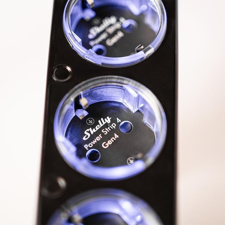 Actual product image Shelly Power Strip 4 Gen4 schwarz (4 x, CEE 7/3, 1.50 m)