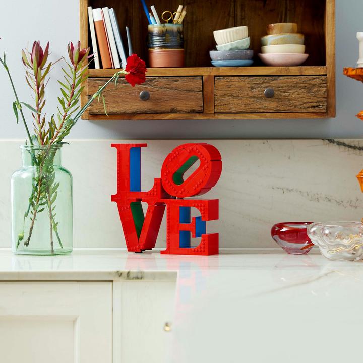 Actual product image LEGO Love (31214, LEGO Art)