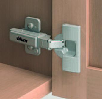 Blum Topfbänder CLIP top für Profiltüren, Eckband 95 °