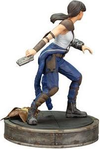 Produktbild Dark Horse Fallout PVC Statue Lucy 18 cm