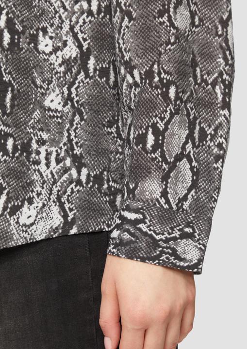 Produktbild S.Oliver Bluse Bluse mit Animal-Print aus Viskosemix (48)