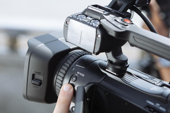 Image du produit Canon XA75 (13.40 Mpx, 25p, 15 x)