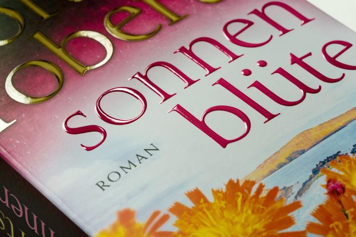 Actual product image Sonnenblüte (German, Nora Roberts, Uta Hege, 2023)