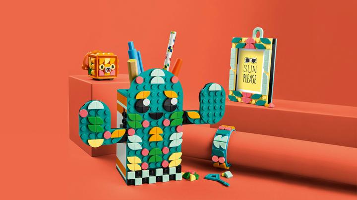 Actual product image LEGO Creative Set Summer Fun (41937, LEGO Dots)
