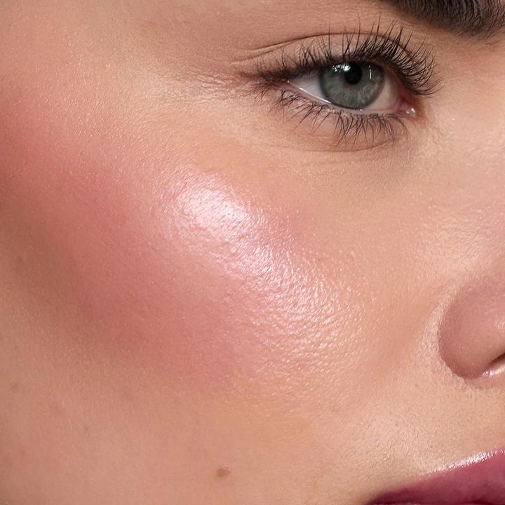 Produktbild Zoeva Samtige Liebe Flüssiger Highlighting Rouge (Pink Nectar)