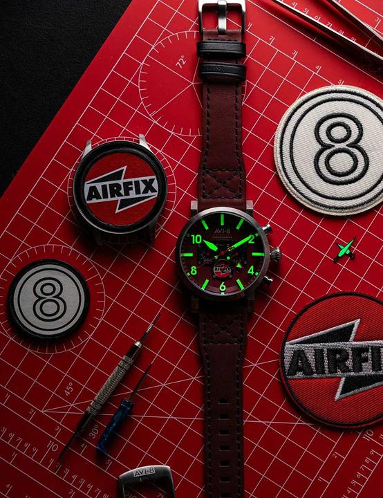 Actual product image AVI-8 AV-4107-04 (Pilot watch, Chronograph)