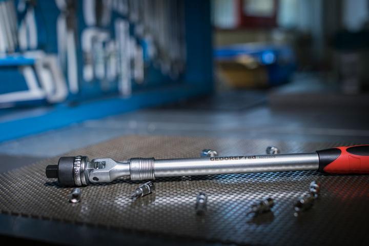 Actual product image Gedore Red red R60110009 2K-joint telescopic ratchet 1/2 430-580 mm (1/2")