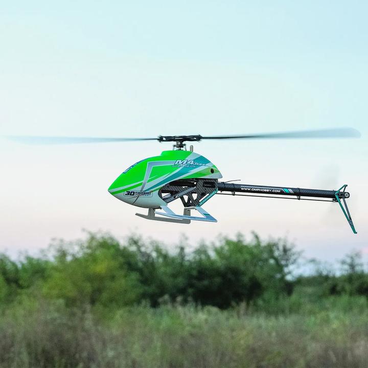 Produktbild OMP Hobby Helikopter M4 Max Grün, Bausatz