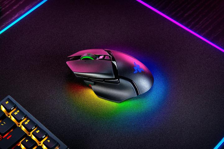 Produktbild Razer Basilisk V3 Pro (Kabellos, Kabelgebunden)