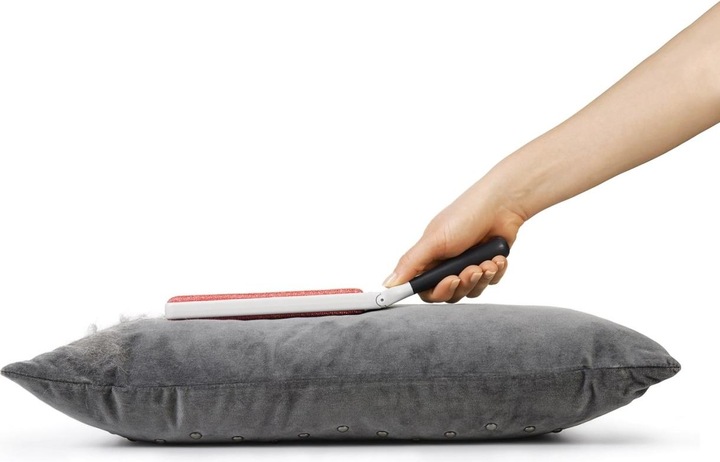 Actual product image OXO Lint remover/brush